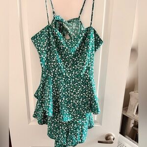 SHEIN VCAY Plus Tied Open Back Ditsy Floral Cami Romper